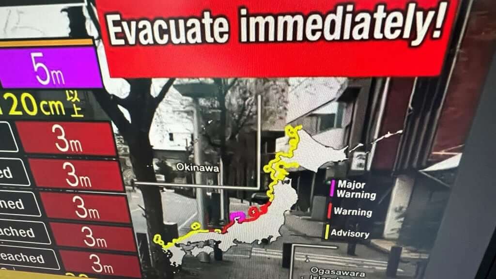 evakuacijos perspejimas japonijoje