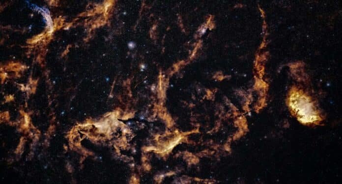 Horoskopai ir sėkmė žaidimuose – žvaigždynų fonas simbolizuoja žmogaus norą rasti ryšį tarp kosmoso ir atsitiktinumo.